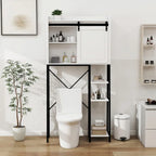Mobiletto salvaspazio da bagno sopra il WC con anta scorrevole "barn door" e ripiani regolabili